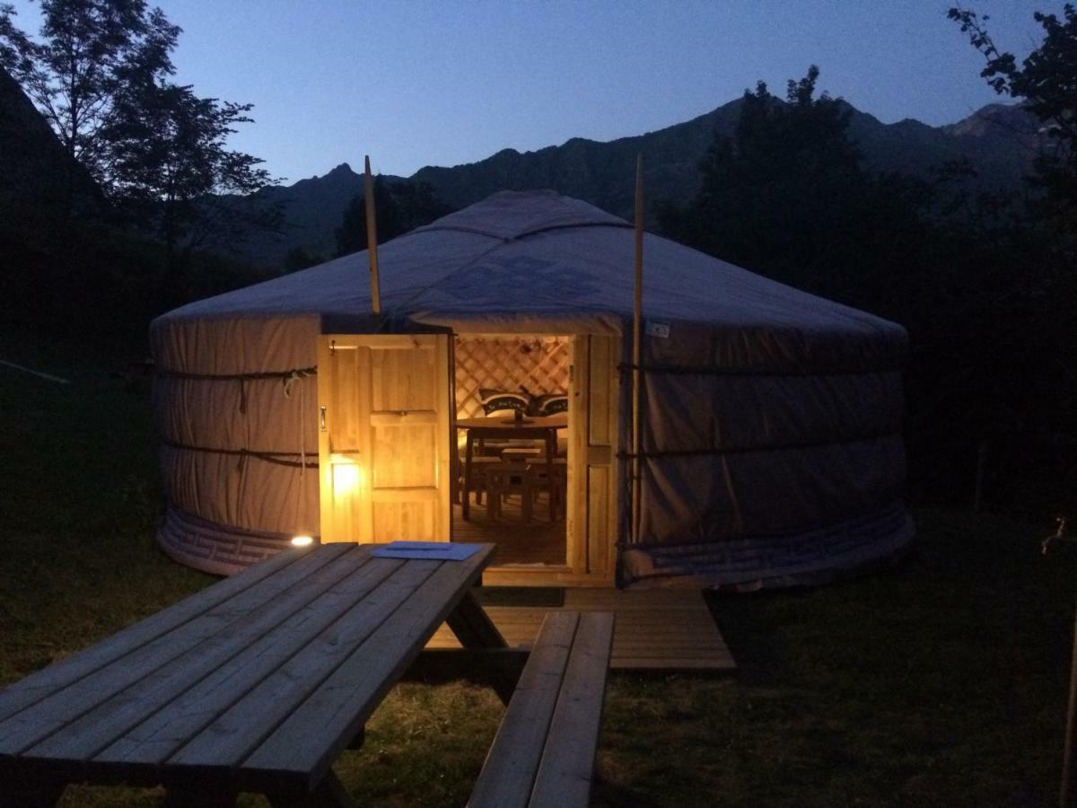 Yourtes Mongoles Gavarnie Gèdre 외부 사진